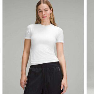 Lululemon Wundermost Ultra Nulu Hip-Length Crew Short-Sleeve Shirt White - Sz XS